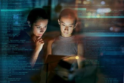 Foro para  mejorar la educación y la participación femenina en profesiones y carreras digitales